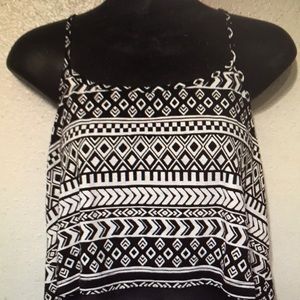 Black white crop top